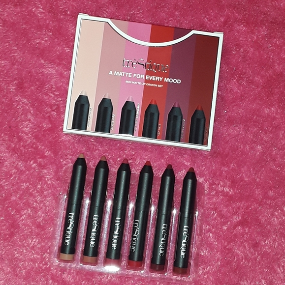 ⭐NEW⭐ TRÈSTIQUE Mini Matte Lip Crayon Set of 6 - Picture 1 of 3